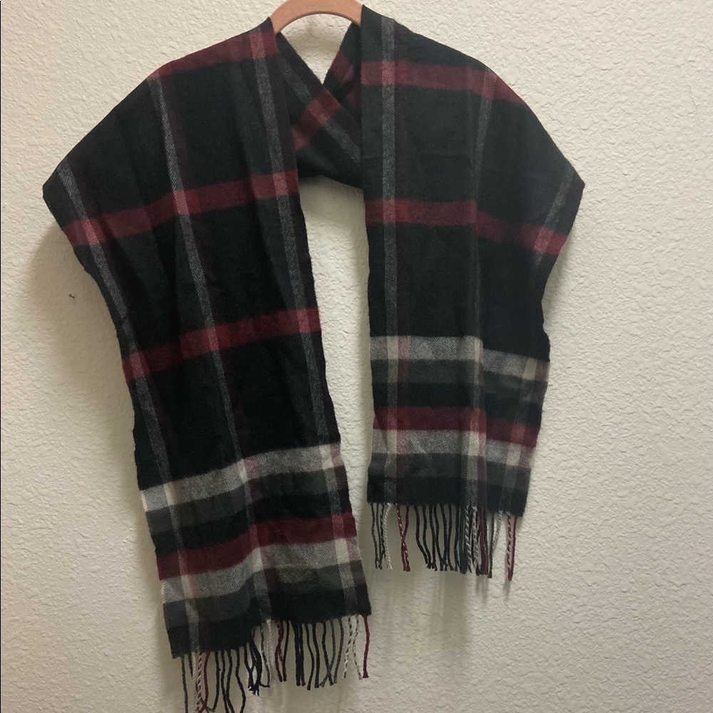 NEW Black + White + Burgundy Fleece Scarf
